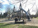 AF1QipMFqyM8ud5bXdu-9WMxtGy40lsXh70SgiaMy3S2w122-h92-k-no.jpg